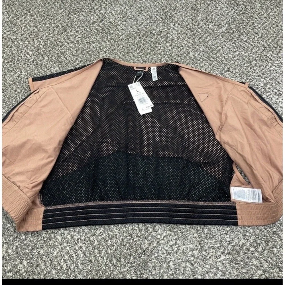 adidas City Escape Premium Vest Clay Strata Loose Fit Mens Size Large IA0014 $80